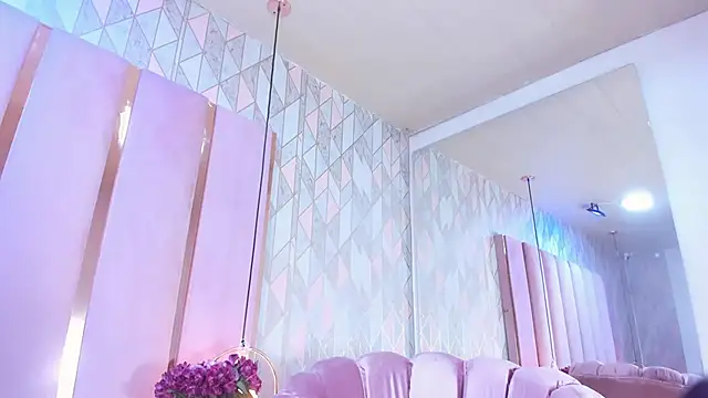 Snapshot of AlinaSweett chatting on January 2025 10:51:01 PM AlinaSweett online show from January 2025 10:51:01 PM