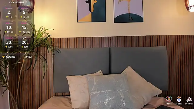 NicolleeEvanss online show from March 2025 03:25:02 PM