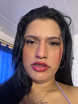 KorinaKovaa online show from December 2025 06:04:01 PM