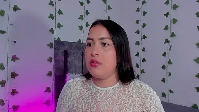 Miaa Garcia online show from June 2026 11:07:02 PM