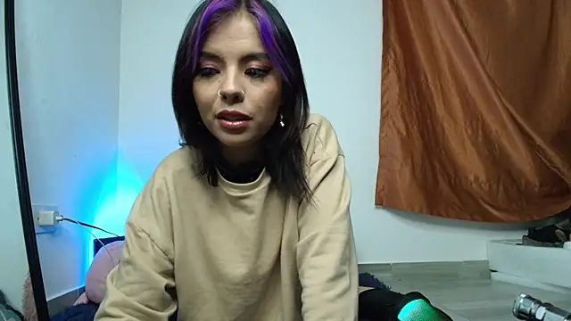 Alicia Ortiiz online show from March 2025 12:20:01 AM