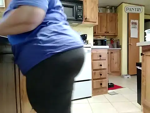 Snapshot of missthickness35_Pika chatting on December 2024 05:40:01 PM missthickness35 Pika online show from December 2024 05:40:01 PM