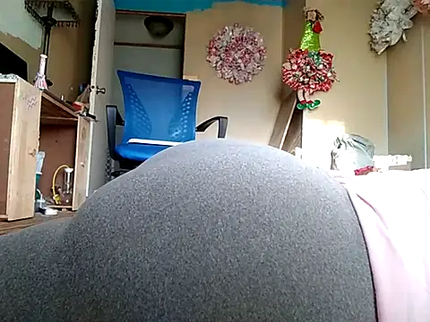 Snapshot of missthickness35_Pika chatting on September 2025 01:24:02 PM missthickness35 Pika online show from September 2025 01:24:02 PM