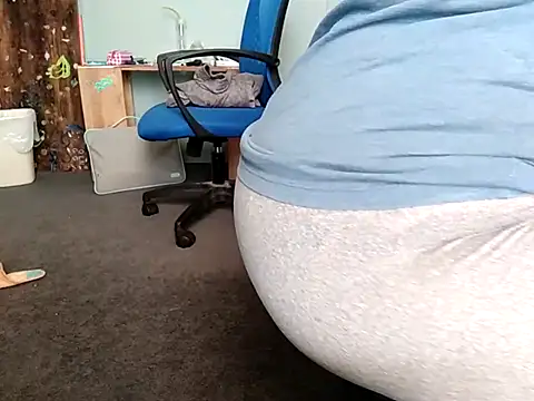 Snapshot of missthickness35_Pika chatting on October 2025 07:31:02 PM missthickness35 Pika online show from October 2025 07:31:02 PM