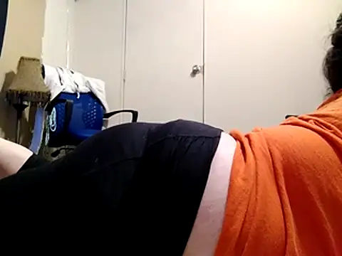 Snapshot of missthickness35_Pika chatting on November 2025 06:39:01 PM missthickness35 Pika online show from November 2025 06:39:01 PM