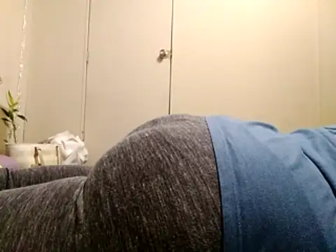 Snapshot of missthickness35_Pika chatting on November 2025 03:22:01 PM missthickness35 Pika online show from November 2025 03:22:01 PM