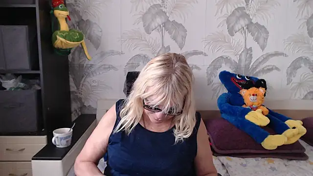 CamDiva113 online show from March 2025 08:42:01 AM