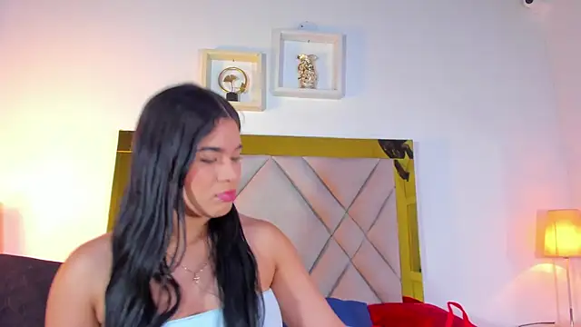 Snapshot of nicole_grace0 chatting on October 2025 12:03:02 PM nicole grace0 online show from October 2025 12:03:02 PM