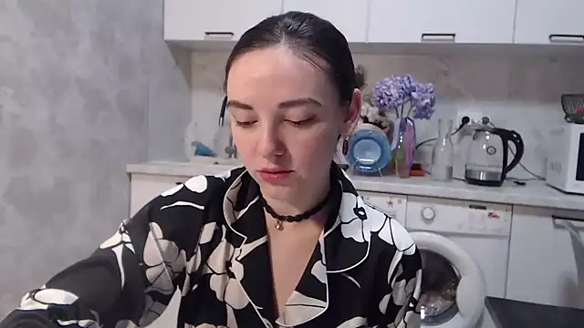 Snapshot of StacyMind chatting on February 2025 10:43:01 PM StacyMind online show from February 2025 10:43:01 PM