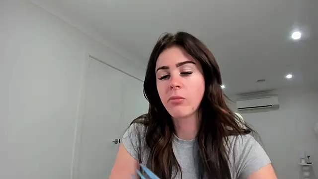 aus queen online show from October 2025 12:51:02 AM