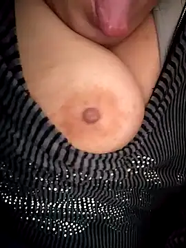 carmelasexy online show from November 2025 07:25:02 PM