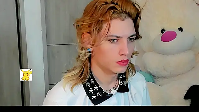 Snapshot of honey_skin chatting on December 2024 11:16:02 PM honey skin online show from December 2024 11:16:02 PM