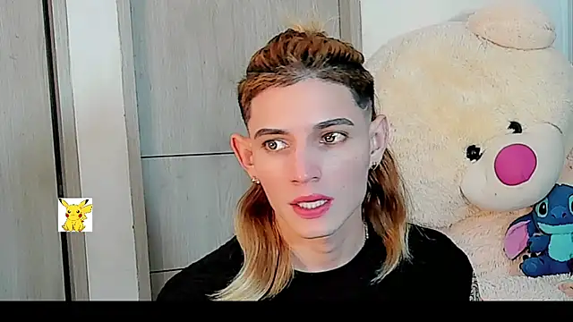 Snapshot of honey_skin chatting on December 2024 10:34:02 PM honey skin online show from December 2024 10:34:02 PM