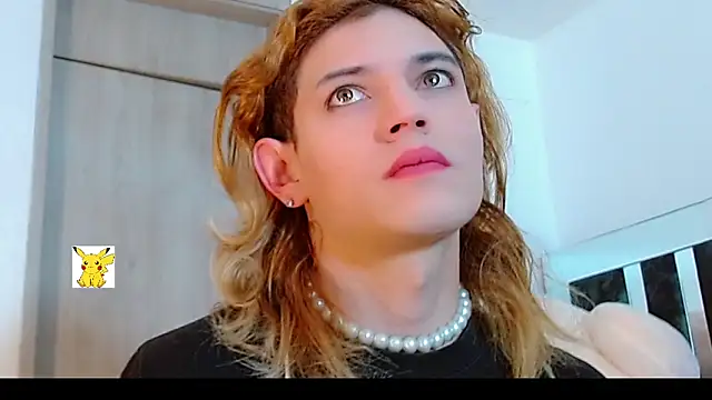 Snapshot of honey_skin chatting on February 2025 11:34:01 AM honey skin online show from February 2025 11:34:01 AM