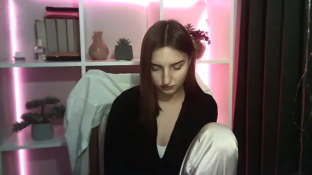 X Alisa online show from March 2025 07:16:02 PM