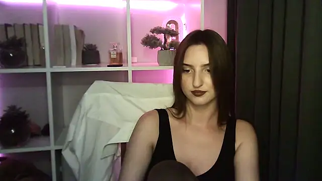 X Alisa online show from September 2025 07:25:01 PM