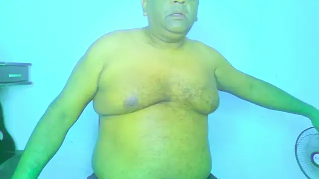 Beargryzzly online show from November 2025 02:44:02 AM