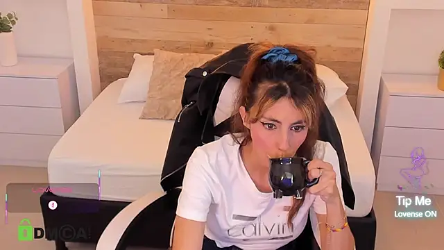 Snapshot of candy_summer28 chatting on October 2025 07:12:01 PM candy summer28 online show from October 2025 07:12:01 PM