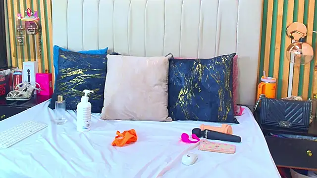 katlyn martins online show from March 2025 07:17:01 PM