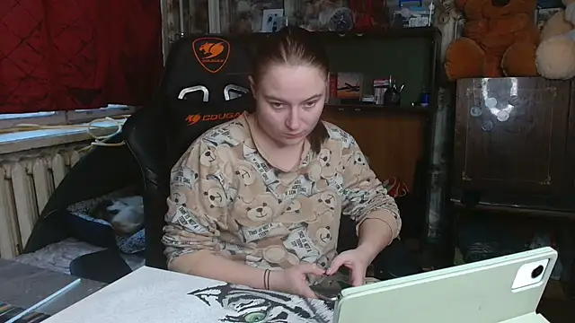 Snapshot of ElenaMaeer chatting on December 2024 11:52:02 AM ElenaMaeer online show from December 2024 11:52:02 AM