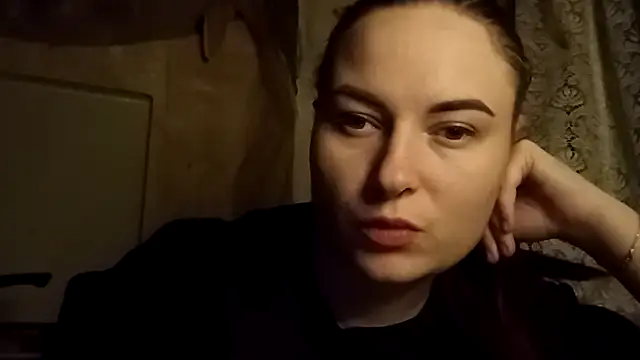 Snapshot of ElenaMaeer chatting on February 2025 04:15:02 PM ElenaMaeer online show from February 2025 04:15:02 PM