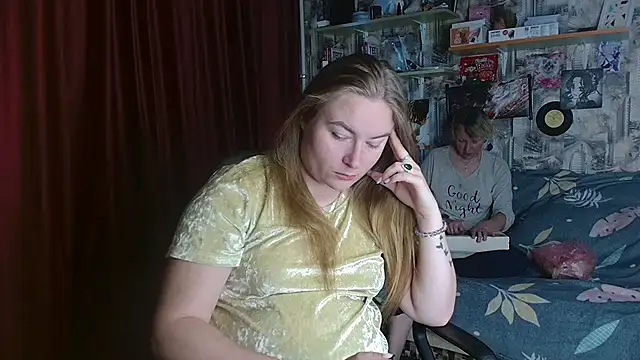 Snapshot of ElenaMaeer chatting on September 2025 01:24:01 PM ElenaMaeer online show from September 2025 01:24:01 PM