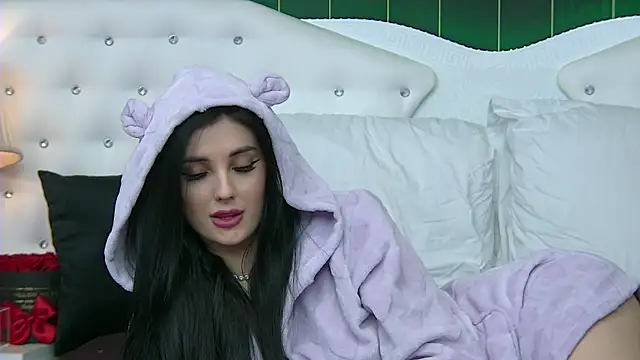 SophiaVilner online show from December 2024 01:26:02 AM