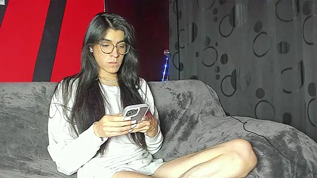 Chaminela 27 online show from February 2025 12:01:02 PM