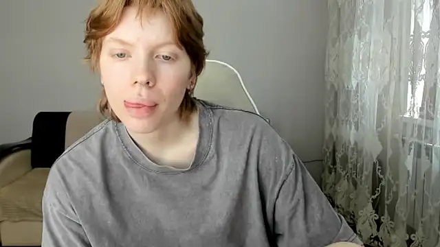Snapshot of StellaDavis chatting on June 2026 09:32:01 AM StellaDavis online show from June 2026 09:32:01 AM