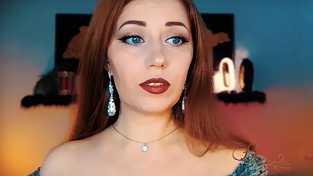 Snapshot of MissBeverlyMills chatting on November 2025 06:05:02 AM MissBeverlyMills online show from November 2025 06:05:02 AM