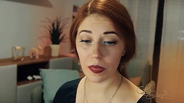 Snapshot of MissBeverlyMills chatting on January 2026 12:57:02 AM MissBeverlyMills online show from January 2026 12:57:02 AM