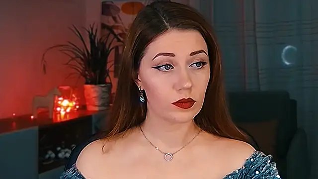 Snapshot of MissBeverlyMills chatting on February 2026 05:55:01 AM MissBeverlyMills online show from February 2026 05:55:01 AM