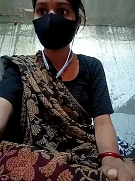 Snapshot of Anushka_Ji chatting on February 2025 03:43:02 AM Anushka Ji online show from February 2025 03:43:02 AM