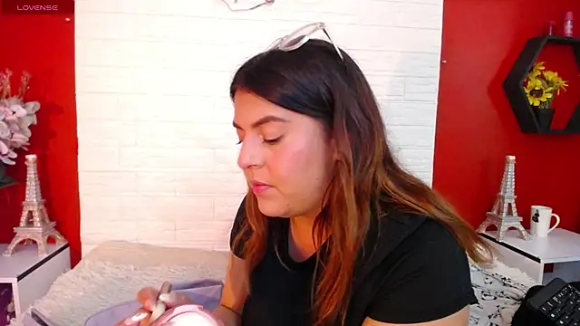  poison sweet online show from November 2025 06:30:01 PM