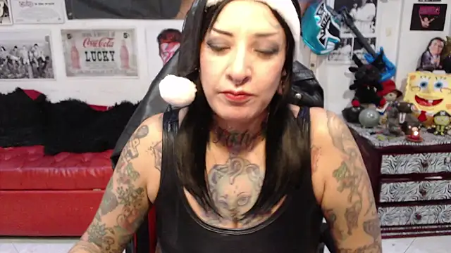 Snapshot of Rollyderolandia666 chatting on December 2024 10:06:01 PM Rollyderolandia666 online show from December 2024 10:06:01 PM