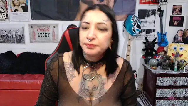 Snapshot of Rollyderolandia666 chatting on February 2025 10:03:01 PM Rollyderolandia666 online show from February 2025 10:03:01 PM