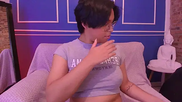 Emmapark  online show from October 2025 02:11:02 AM