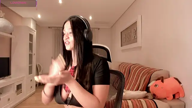 bella apont online show from December 2025 07:55:01 PM