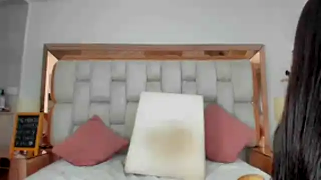 emilyparkerr01 online show from December 2025 10:37:02 PM