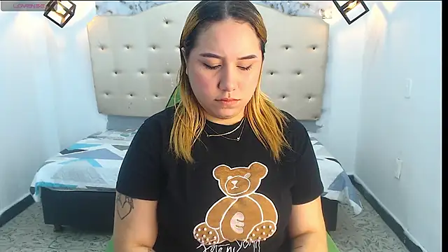 Kathiasaints online show from May 2026 09:54:02 PM