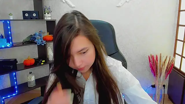 Lina Brownie online show from December 2024 05:23:01 AM