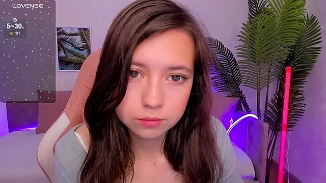 Lina Brownie online show from September 2025 02:46:02 AM