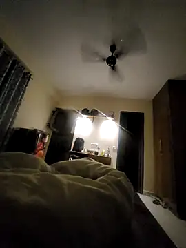 Snapshot of Ride_me_baby00 chatting on March 2025 07:57:02 PM Ride me baby00 online show from March 2025 07:57:02 PM