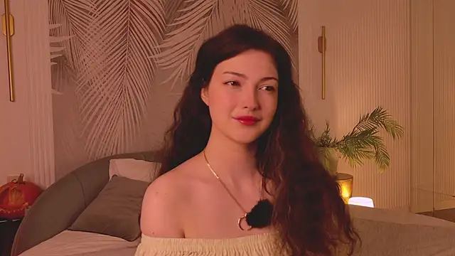 Miley Smile online show from October 2025 05:29:02 AM