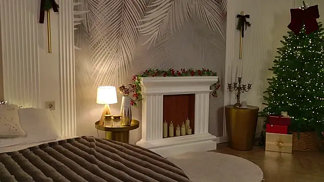 Miley Smile online show from December 2025 05:58:02 AM