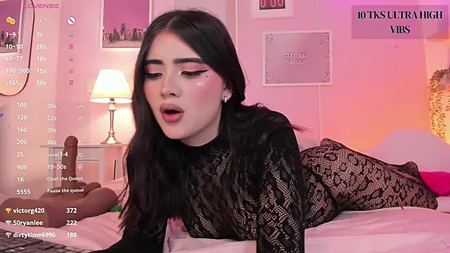 Snapshot of little-natt chatting on January 2025 04:13:02 PM little-natt online show from January 2025 04:13:02 PM