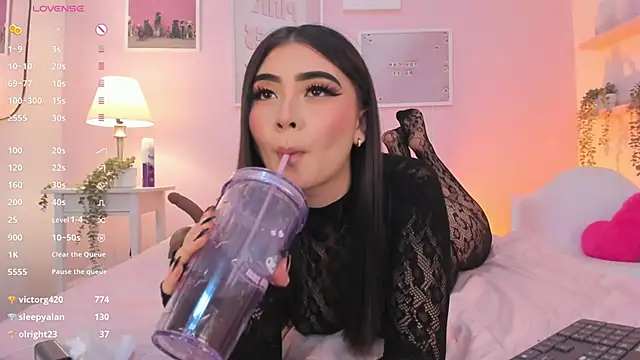 Snapshot of little-natt chatting on February 2025 04:25:01 PM little-natt online show from February 2025 04:25:01 PM