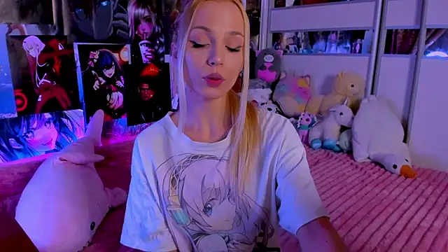 Snapshot of Cute__Pony chatting on March 2025 12:42:02 AM Cute Pony online show from March 2025 12:42:02 AM
