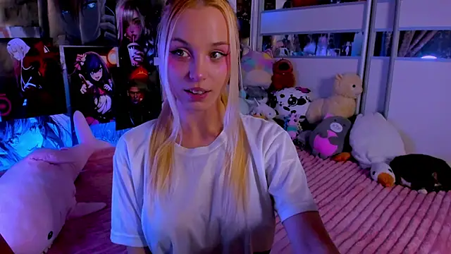 Snapshot of Cute__Pony chatting on October 2025 09:04:02 PM Cute Pony online show from October 2025 09:04:02 PM