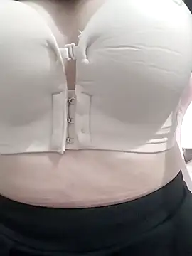 SweetGirl2k2 online show from March 2025 02:38:02 AM